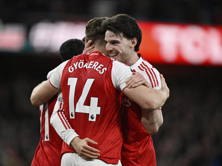 O Arsenal venceu o Sunderland por 3-0 e reforçou a liderança da Premier League, abrindo uma vantagem de nove pontos no topo da tabela.