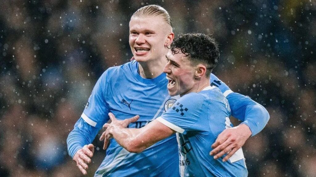 Manchester City vence Fulham no Etihad e encosta no Arsenal