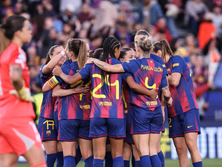 Barcelona aplica 6-0 ao Real Madrid e avança na Champions feminina