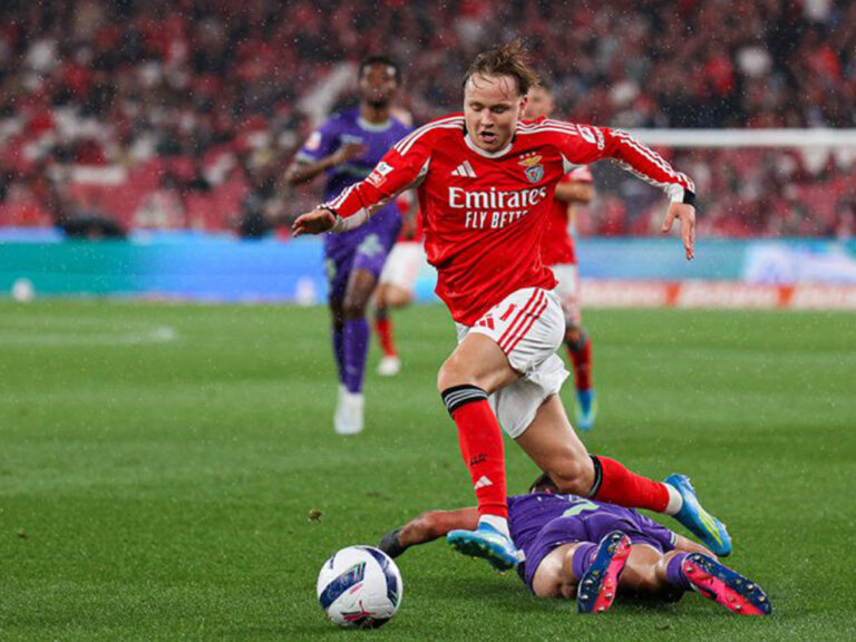 Benfica empata na Luz e Sporting ganha vantagem na corrida europeia