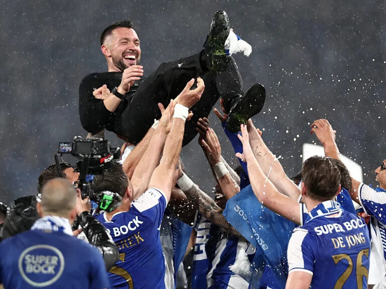 FC Porto sagra-se campeão nacional pela 31.ª vez com vitória decisiva no Dragão
