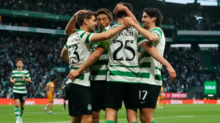 Sporting goleia Vitória SC por 5-1 e entra na luta direta pelo 2.º lugar com o Benfica