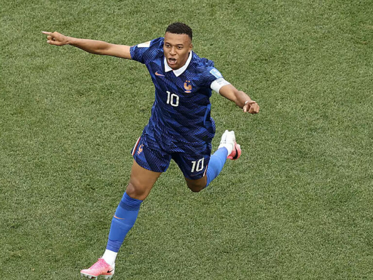 Mbappé desvaloriza corrida com Messi e mantém foco no título mundial