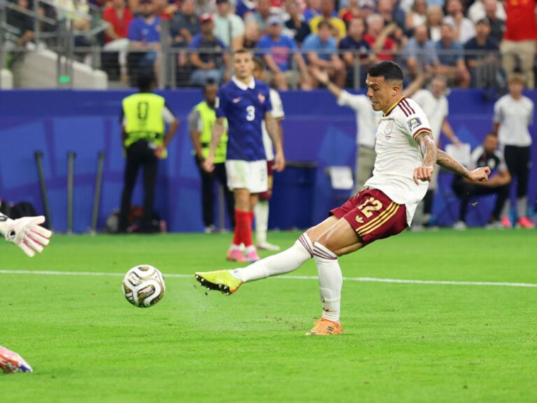 Espanha vence a França e garante vaga na final da Copa do Mundo