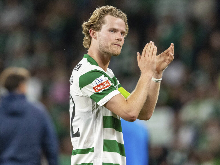 Sporting e Atlético de Madrid fecham acordo por Hjulmand