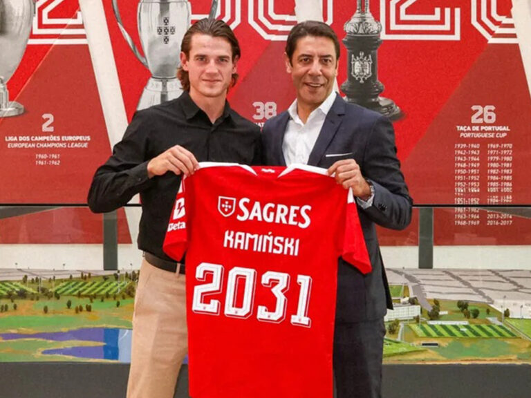 Benfica oficializa Jakub Kaminski por 17 milhões de euros